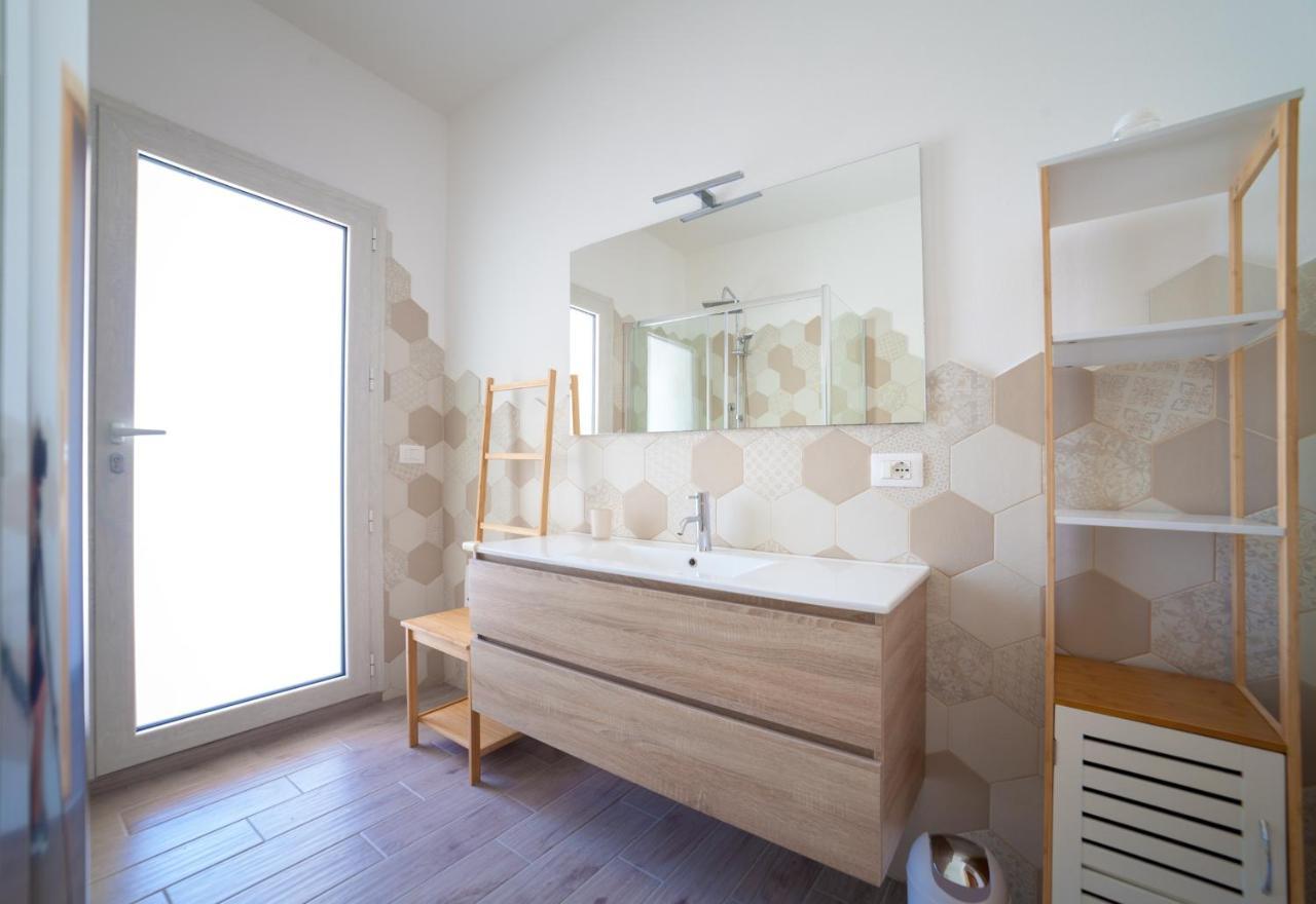 Brezza B&B Golfo Aranci Dış mekan fotoğraf