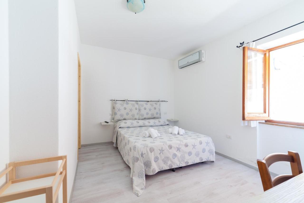 Brezza B&B Golfo Aranci Dış mekan fotoğraf